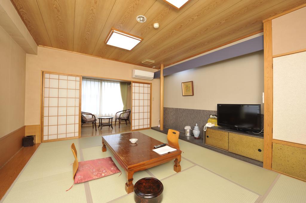 Kagoiwa Onsen Ryokan Nikko Esterno foto